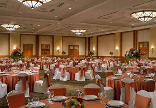 фото отеля Marriott Legacy Town Center Hotel