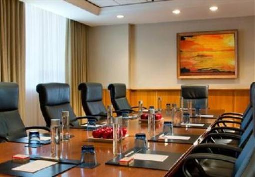 фото отеля Marriott Legacy Town Center Hotel