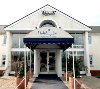 фото отеля Holiday Inn Garden Court Aylesbury