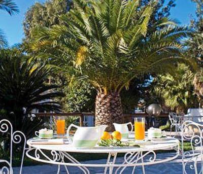 фото отеля Albergo Parco Delle Agavi