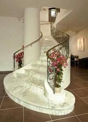 фото отеля Hotel La Riviere Entraygues-sur-Truyere