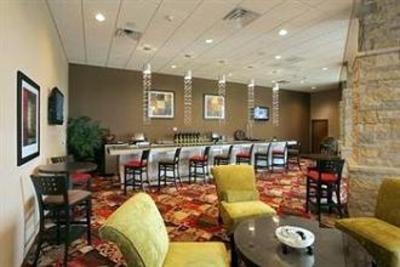 фото отеля Crowne Plaza Hotel Airport Milwaukee