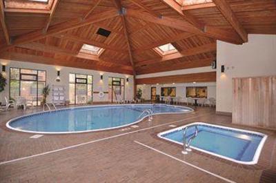 фото отеля Comfort Inn & Suites Branson Meadows