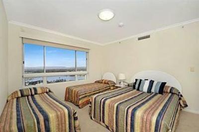 фото отеля Oscar On Main Resort Gold Coast