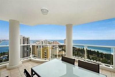 фото отеля Oscar On Main Resort Gold Coast