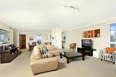 фото отеля Oscar On Main Resort Gold Coast