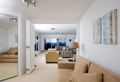 фото отеля Oscar On Main Resort Gold Coast