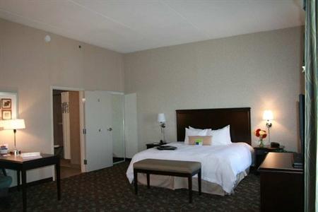 фото отеля Hampton Inn & Suites by Hilton Barrie