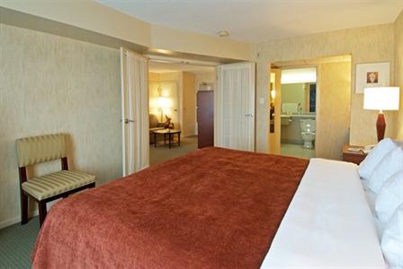 фото отеля Quality Suites Whitby (Canada)