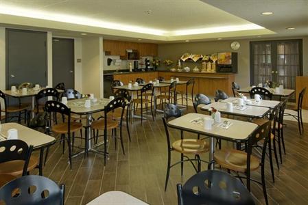 фото отеля Quality Suites Whitby (Canada)