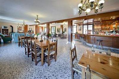 фото отеля Mora Hotel