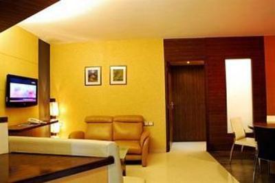 фото отеля Goldfinch Hotel Mangalore
