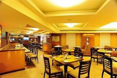 фото отеля Goldfinch Hotel Mangalore