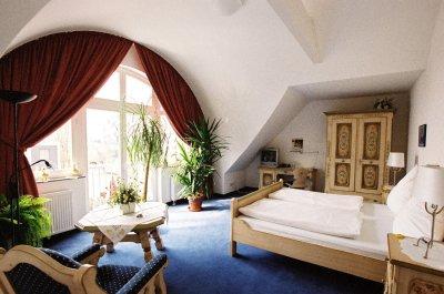 фото отеля Hotel Zur Post Bonn