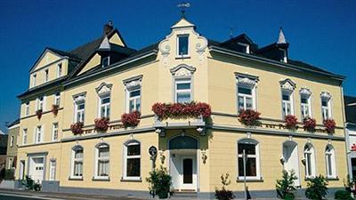 фото отеля Hotel Zur Post Bonn