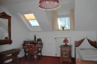 фото отеля Hotel Zur Post Bonn