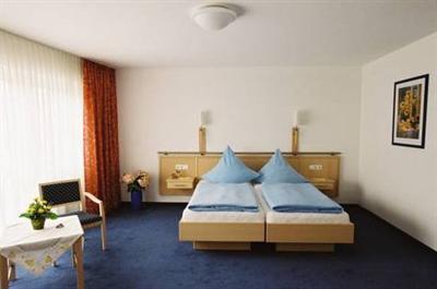 фото отеля Hotel Zur Post Bonn