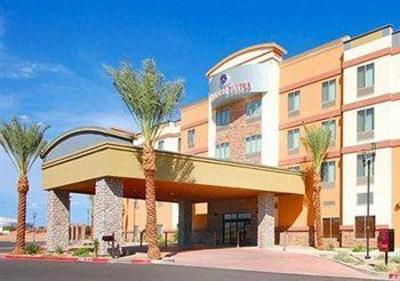 фото отеля Comfort Suites Univ. of Phoenix Stadium Area