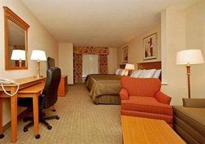 фото отеля Comfort Suites Univ. of Phoenix Stadium Area