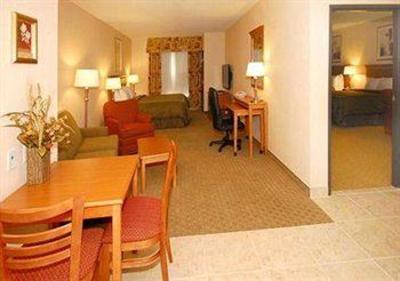 фото отеля Comfort Suites Univ. of Phoenix Stadium Area