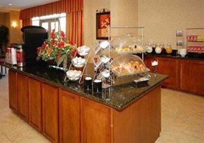 фото отеля Comfort Suites Univ. of Phoenix Stadium Area