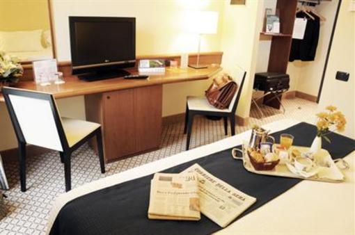 фото отеля Holiday Inn Milan Linate