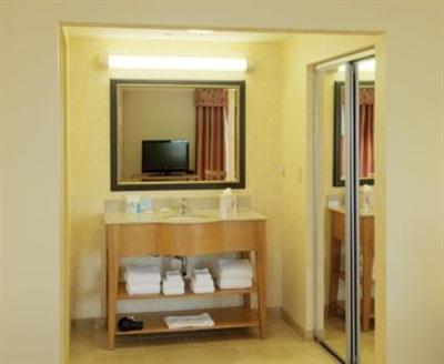 фото отеля Hampton Inn & Suites Raleigh-Durham Airport-Brier Creek