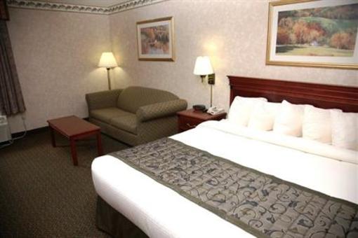 фото отеля BEST WESTERN Liverpool Grace Inn & Suites