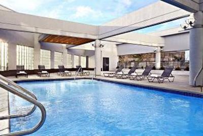 фото отеля Sheraton Vancouver Guildford Hotel