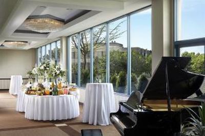 фото отеля Sheraton Vancouver Guildford Hotel