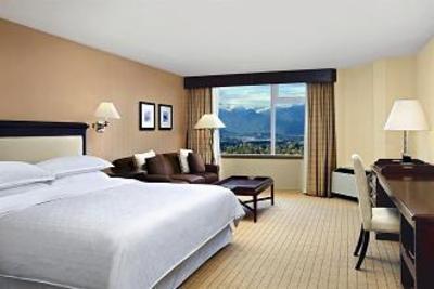 фото отеля Sheraton Vancouver Guildford Hotel