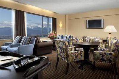 фото отеля Sheraton Vancouver Guildford Hotel