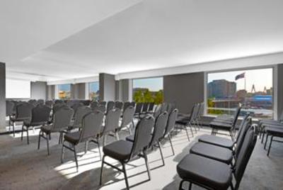 фото отеля Four Points by Sheraton Darling Harbour