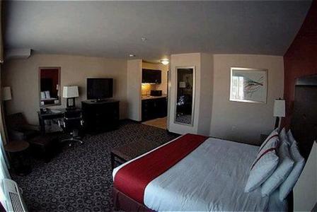 фото отеля Holiday Inn Oceanside Marina