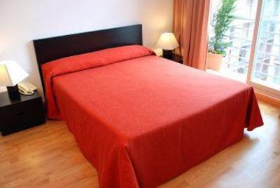 фото отеля Apartmentos Be Smart Madrid Albufera