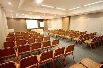 фото отеля Hotel Adrianopolis Apart Service