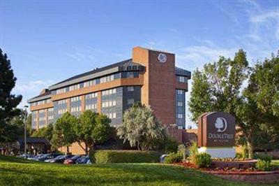 фото отеля Doubletree by Hilton Denver - Wesminster