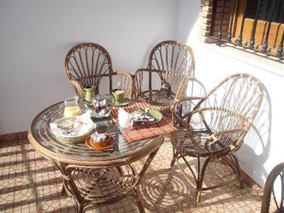 фото отеля Hostal Villa Cabreros