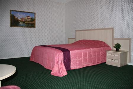фото отеля Tourist Hotel Cheboksary