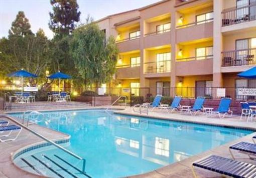фото отеля Courtyard by Marriott Los Angeles LAX El Segundo