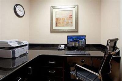 фото отеля Holiday Inn Express Pembroke (Ontario)