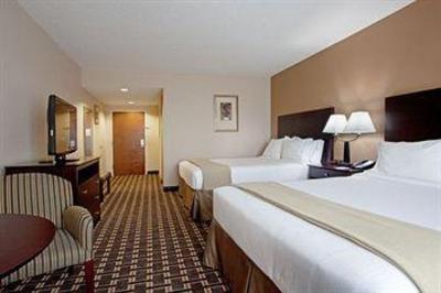 фото отеля Holiday Inn Express Pembroke (Ontario)