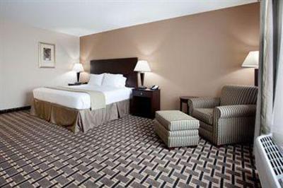фото отеля Holiday Inn Express Pembroke (Ontario)