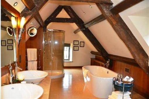 фото отеля Whatley Manor Hotel Malmesbury