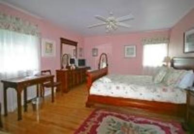 фото отеля Country Charm B&B