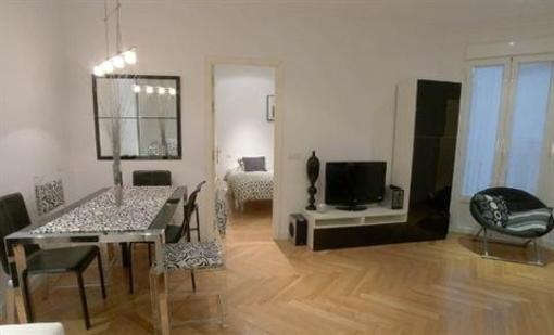 фото отеля Bestay Gran Via
