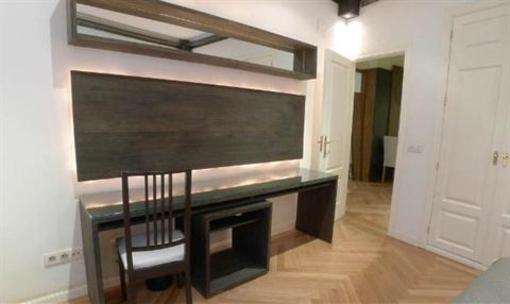 фото отеля Bestay Gran Via