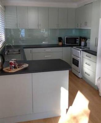 фото отеля Lakeside Holiday Apartments Merimbula