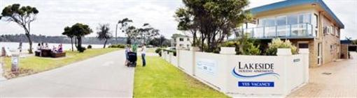 фото отеля Lakeside Holiday Apartments Merimbula