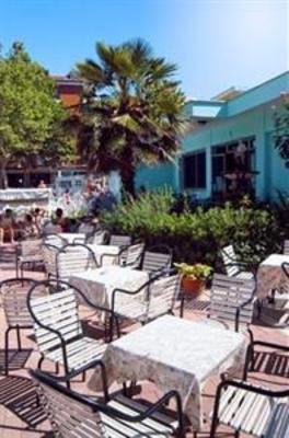 фото отеля Hotel Adriatico Gatteo a Mare